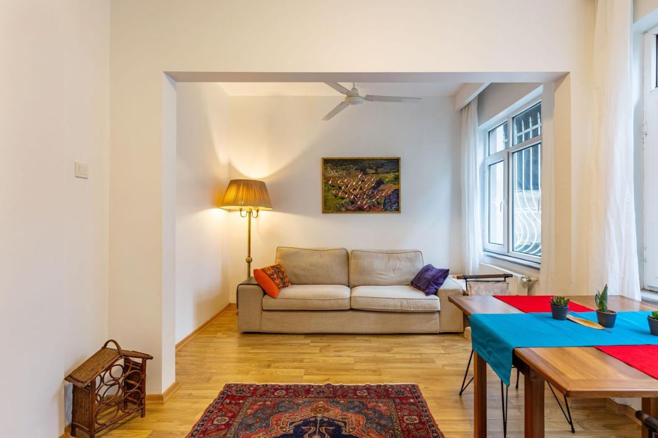 Lovely And Colorful Flat In Cihangir, Beyoglu Appartamento Provincia di Istanbul